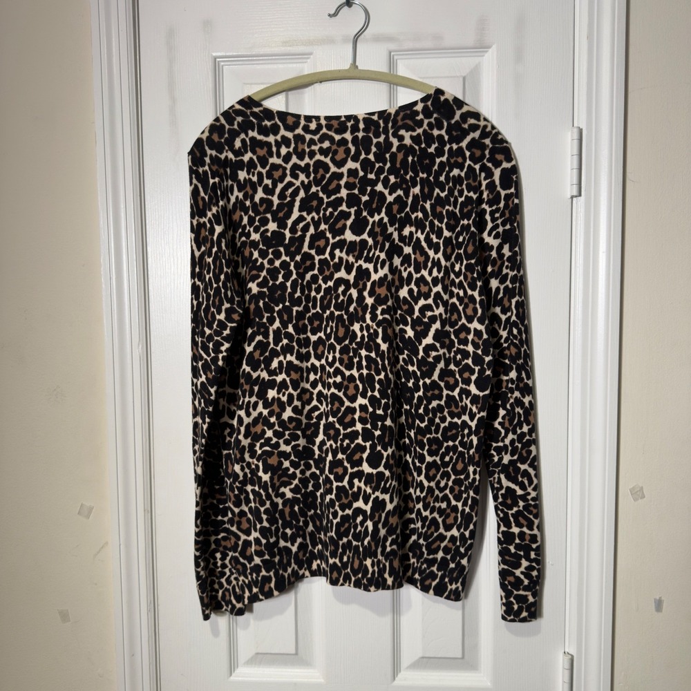 J. Crew Leopard Print Lightweight Sweater Women's Large Boatneck - Picture 4 of 4